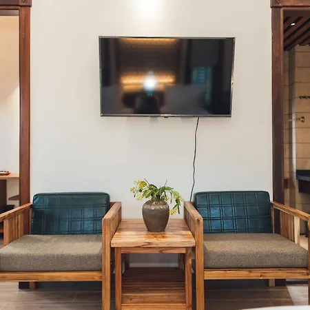 Gahi Homestay Hue Exterior photo