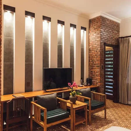 Gahi Homestay Hue Exterior photo
